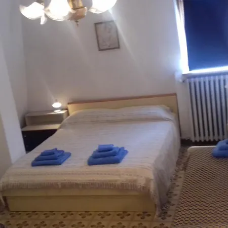 Appartement Casa 2 *